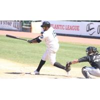 Jordany Valdespin swings away for the Long Island Ducks