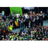 Sounders FC Bids midfielder Nicolás Lodeiro hoists MLS Cups from 2016 and 2019