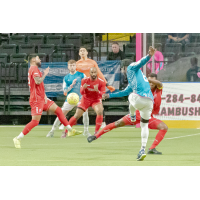 St. Louis Ambush launch a shot against the Kansas City Comets