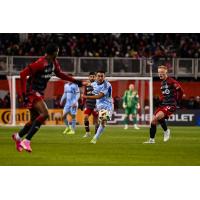 Atlanta United battles Toronto FC