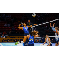 San Diego Mojo middle blocker Ronika Stone