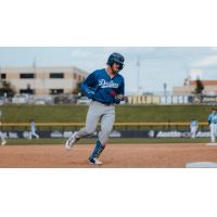 Damon Keith of the Tulsa Drillers rounds the bases